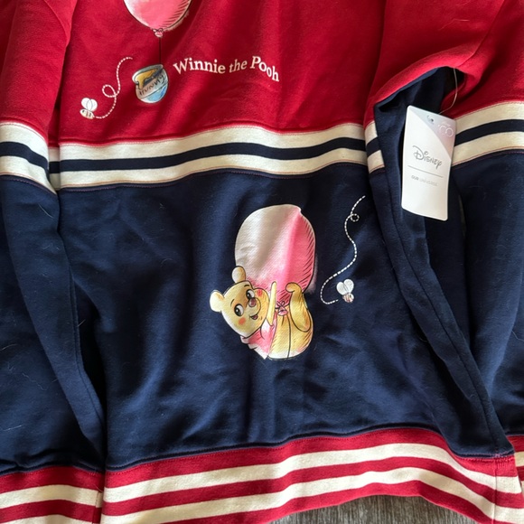 Winnie the Pooh sweatshirt! - Picture 3 of 4